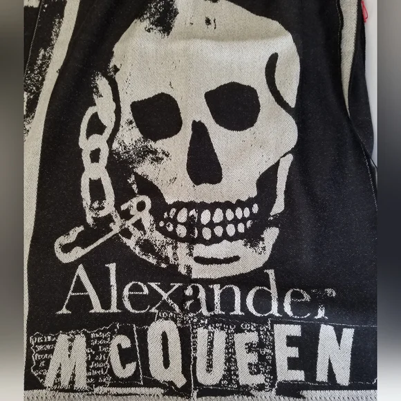 Alexander McQueen Wool Skull Large Scarf Black Grey - Picture 1 of 11